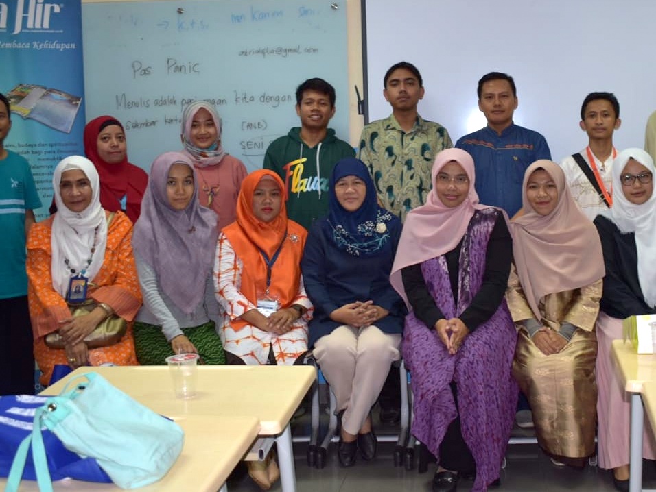 Guru MTsN 1 Kota Malang Ikuti Seminar Festival Sains dan Budaya 2019