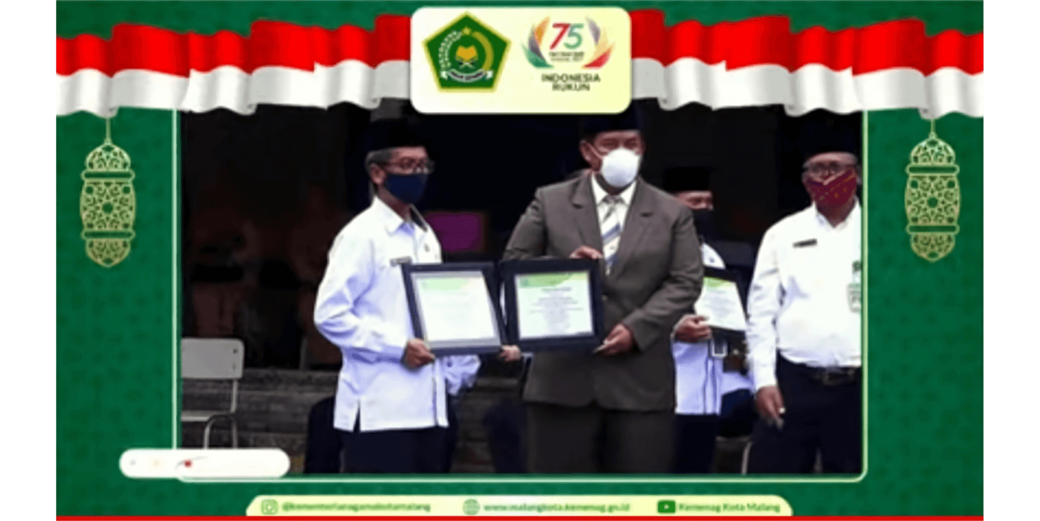 MTsN 1 Kota Malang Dapatkan Penghargaan Madrasah dengan Raihan Prestasi Terbanyak