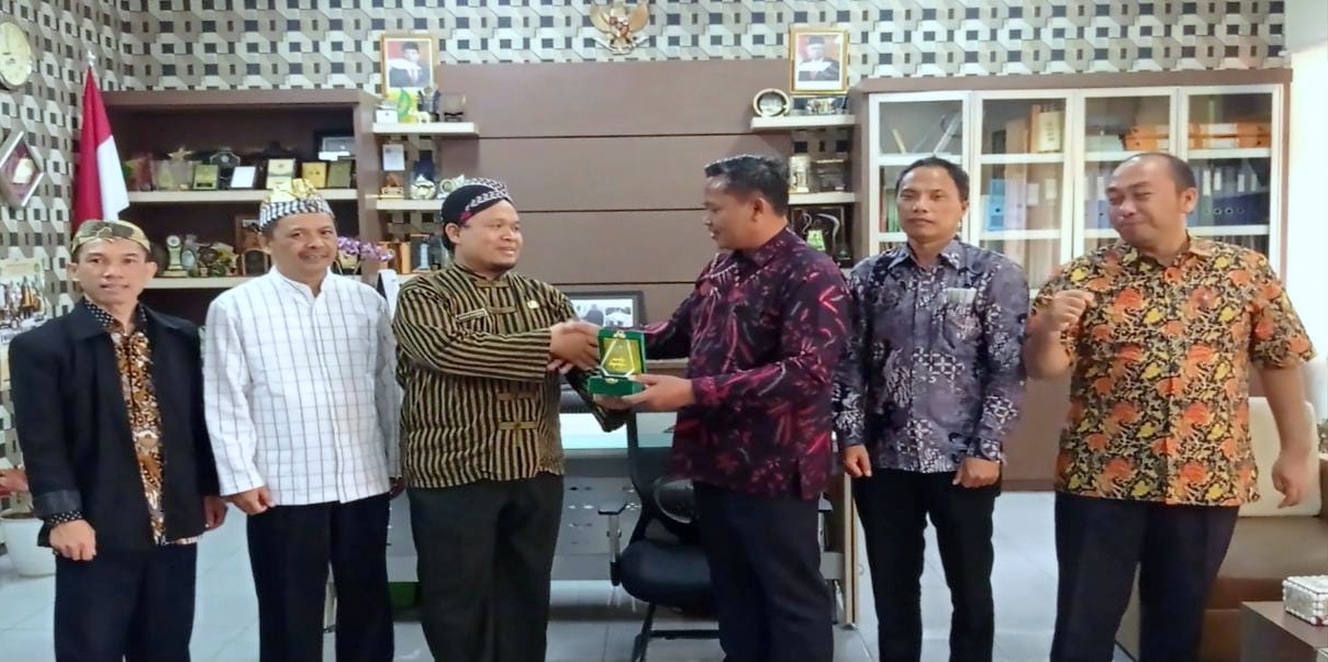 Sharing Program SKS, MTsN Samarinda Kunjungi MTsN 1 Kota Malang