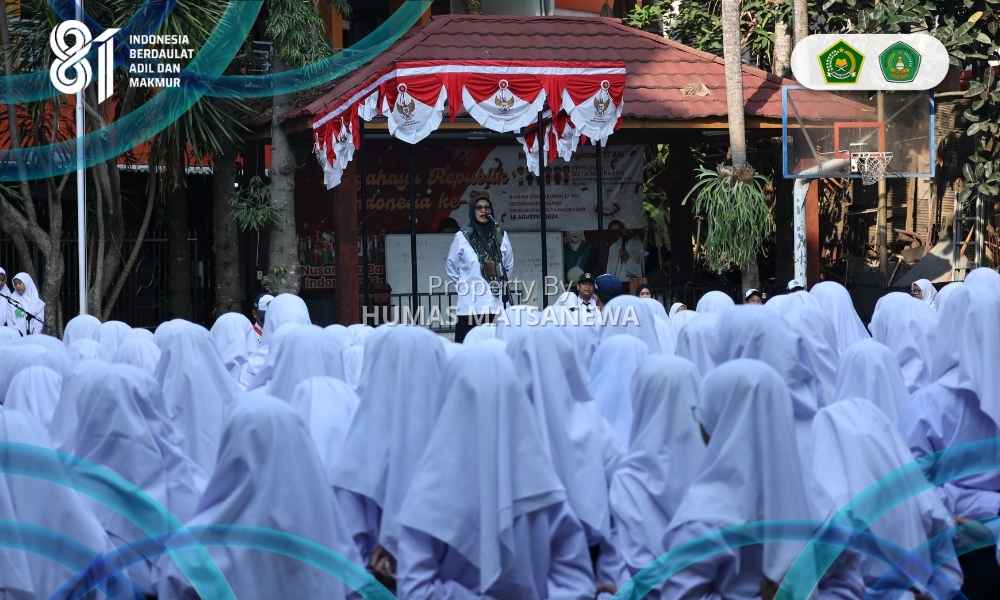 Dorong Kebiasaan Hidup Sehat, Pembina UKS MTsN 1 Kota Malang Beri Pesan Khusus pada Upacara Kokurikuler Kelas 7