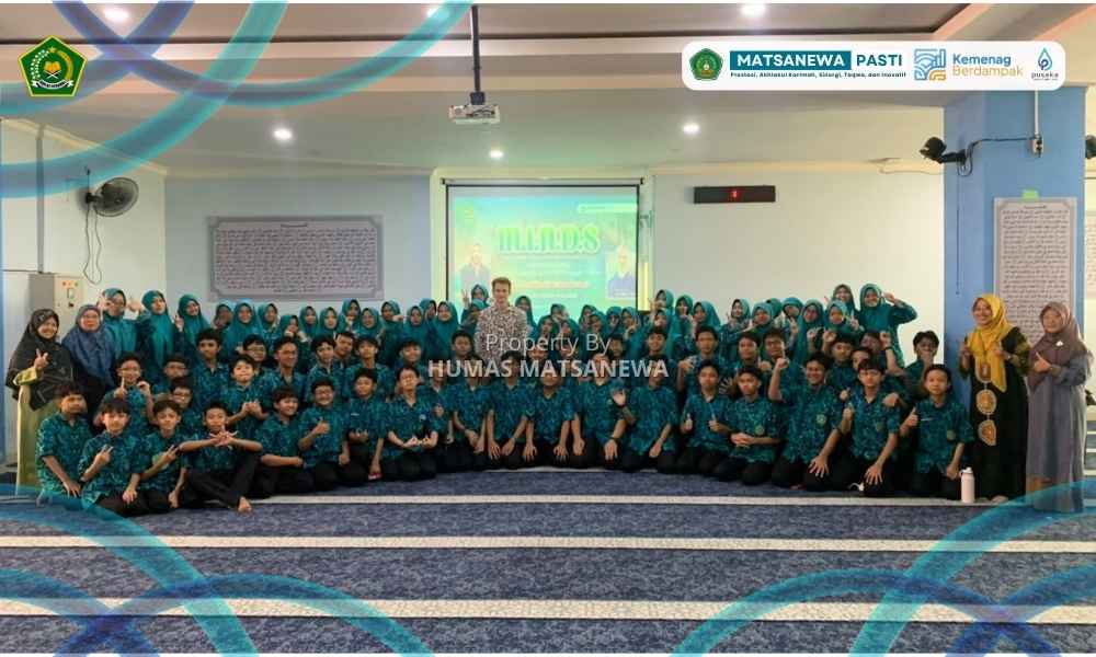 Perluas Wawasan Global, Murid Kelas Bilingual MTsN 1 Kota Malang Ikuti Program MINDS Bersama Bule Masuk Desa